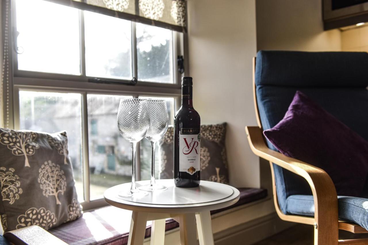 Church Farm Holiday Cottages - Pinster Cottage Ashbourne  Exterior foto